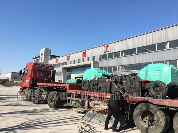 收割粉碎打捆機發(fā)往河北